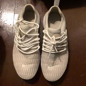 Nike prestos sz 7 with box